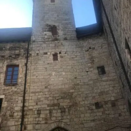 Appartamento Medieval Le De La Rue Droite 3 *