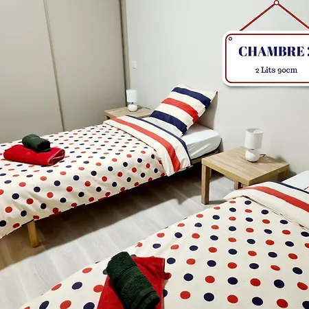 Medieval Le De La Rue Droite 3