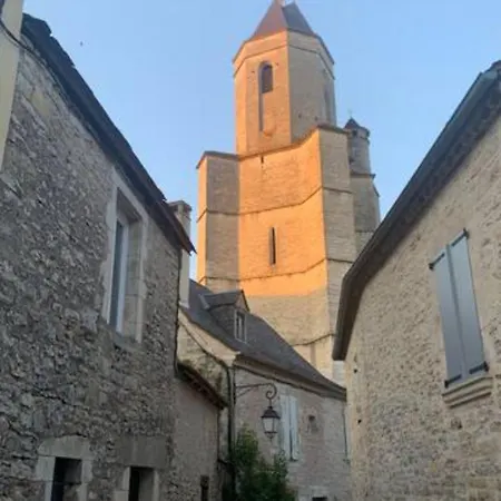 Medieval Le De La Rue Droite 3 *